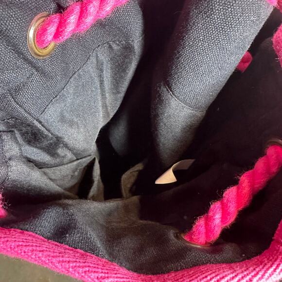 World Market Drawstring Chevron Bag - Picture 4 of 6